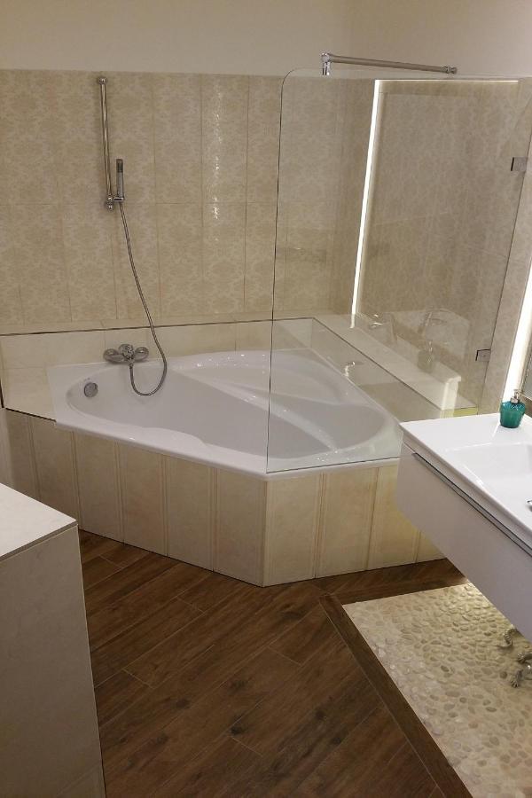 In Heart Of Prague - 2Br 2Ba Elegant Downtown Apt Praga Exterior foto