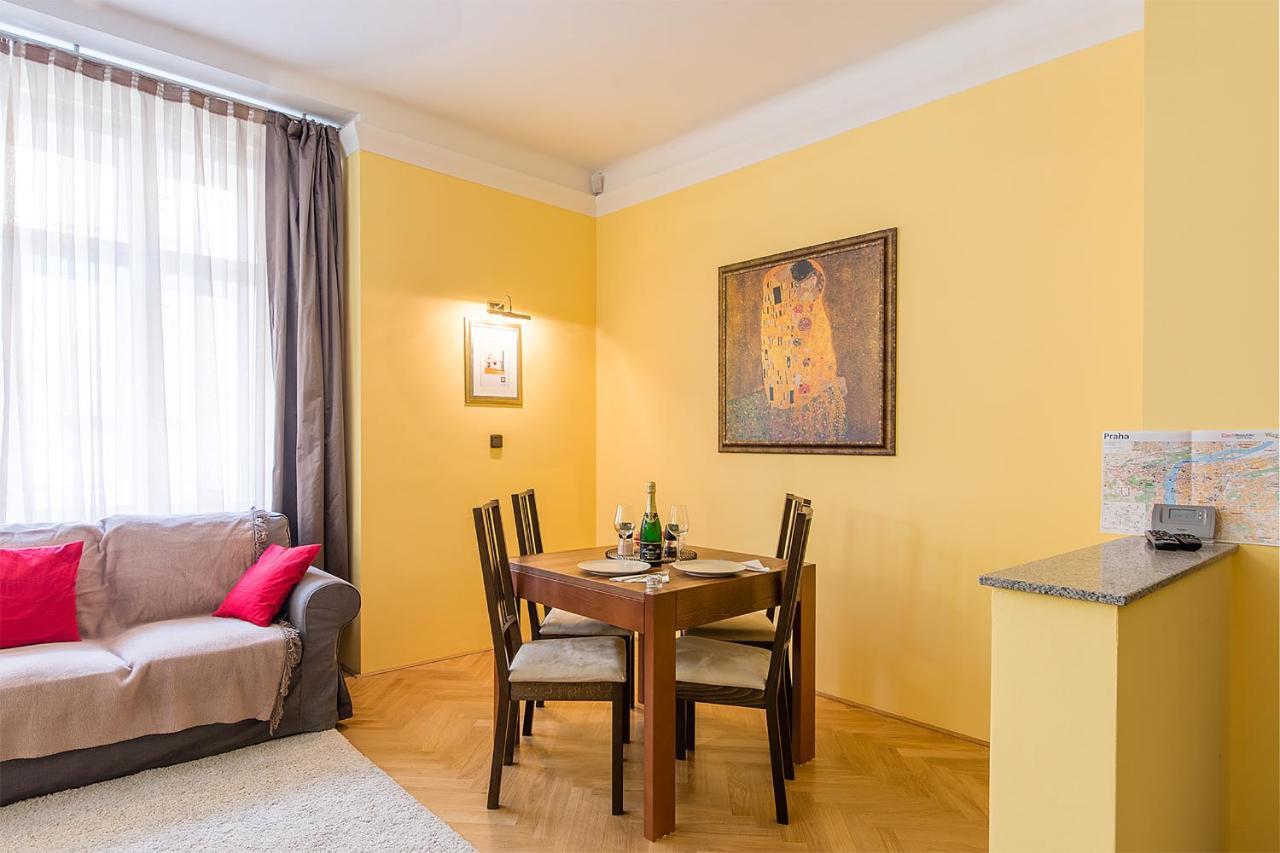In Heart Of Prague - 2Br 2Ba Elegant Downtown Apt Praga Exterior foto