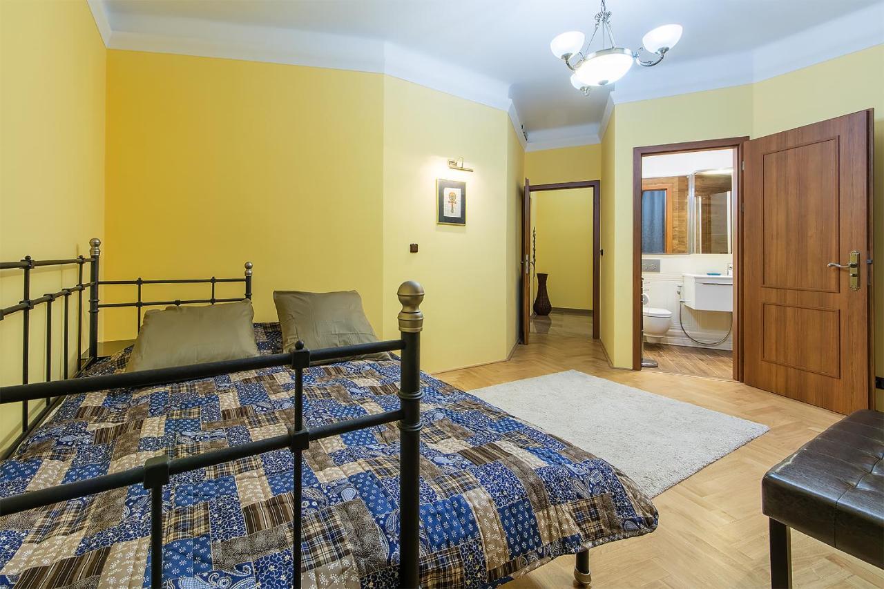 In Heart Of Prague - 2Br 2Ba Elegant Downtown Apt Praga Exterior foto
